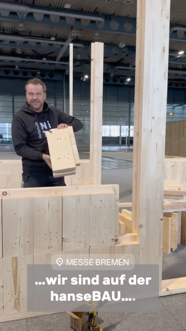 Besucht Uns In Bremen Auf Der Hansebau!
16-18.Januar! @Hansebau_Bremen 
Wir Sind Vor Ort Und Haben Ne Menge Holzsteine Mit Die Ihr Gerne Stapeln Könnt!

#Holzhaus #Probieren #Testen #Anfassen #Bauen #Aufbauen #Hausbau #Baumesse #Baustoffe