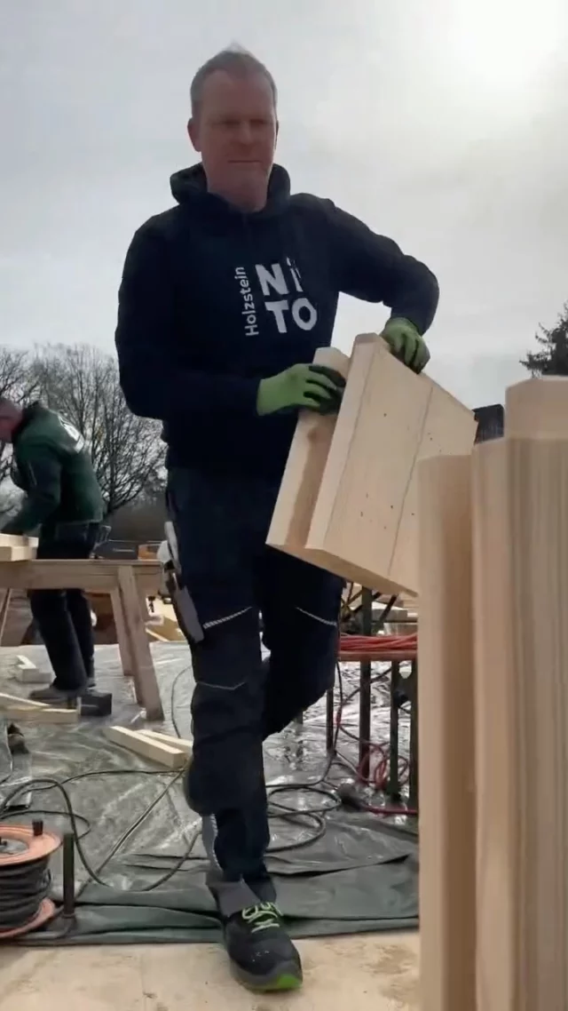 Nur Wenige Komponenten Sind Nötig Um Mit Unserem System Zu Bauen.
Schwelle Wird Gesetzt, 5Er Leiste Drauf Und Es Kann Los Gestapelt Werden!
Wand Für Wand Wird Einfach Aufgebaut Und Dein Haus Nimmt Form An!
Guck Auf Unsere Seite, Da Gibt’s Ne Menge Infos Mehr!

#Baustoffe #Holzbausteine #Holzhaus #Holzbau #Hausbau